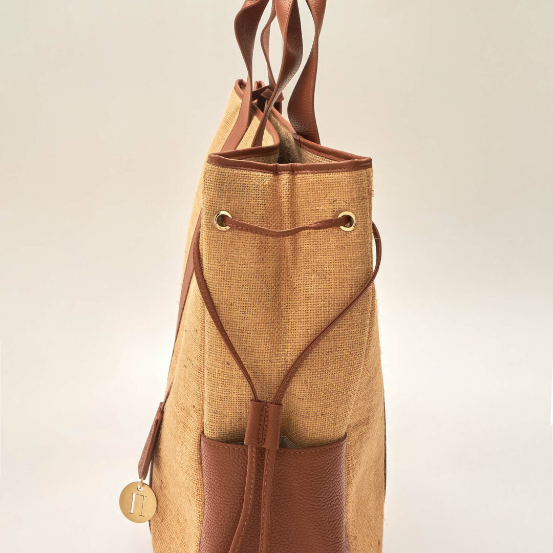 4 Ariadne Ecom 0043 31 10 2023 Aestas11 01 2024 Ariadne Stilllife Pep Bornova15137 Pep Bornova gigapixel standard scale 2