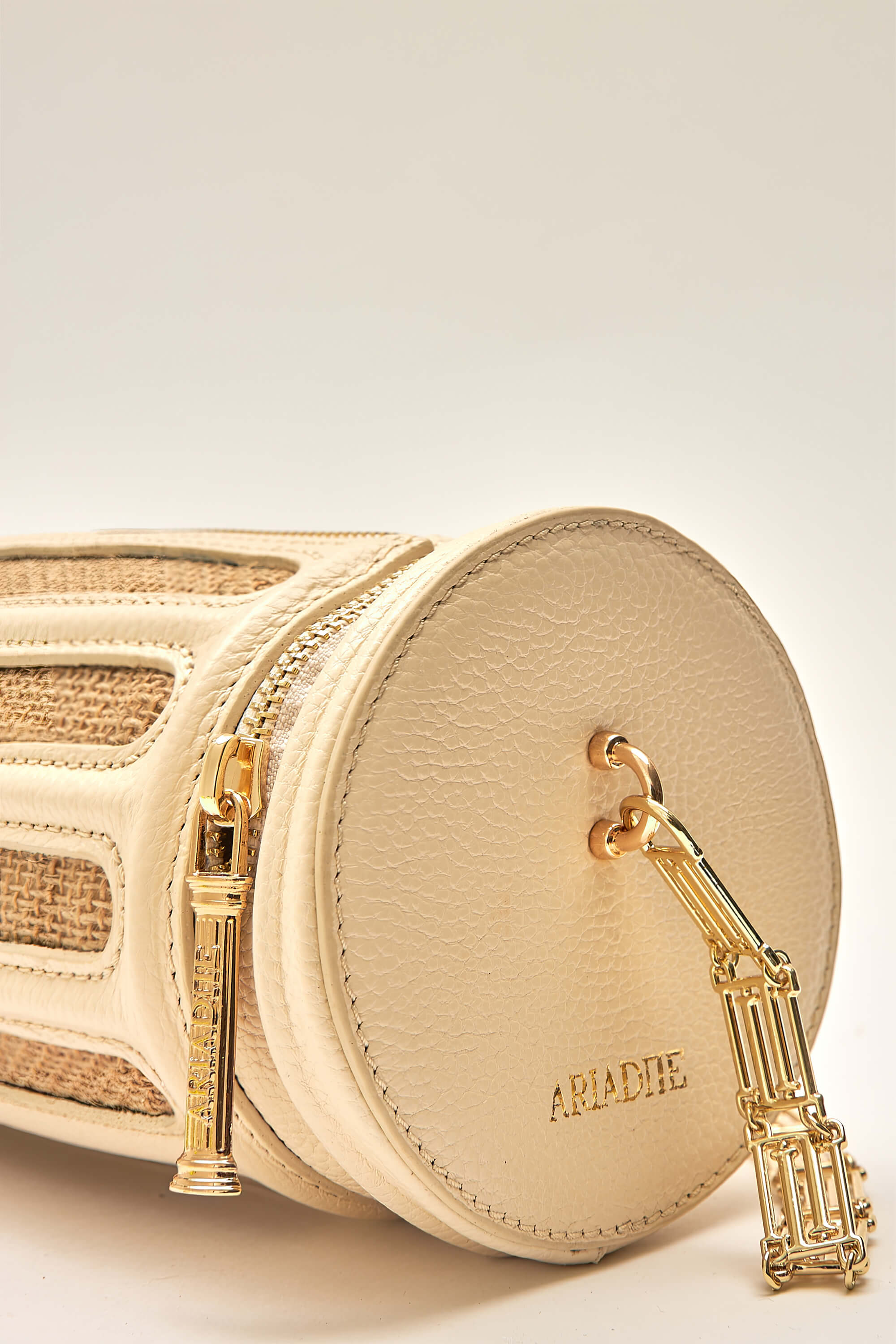 DORIC LATTE - Image 5