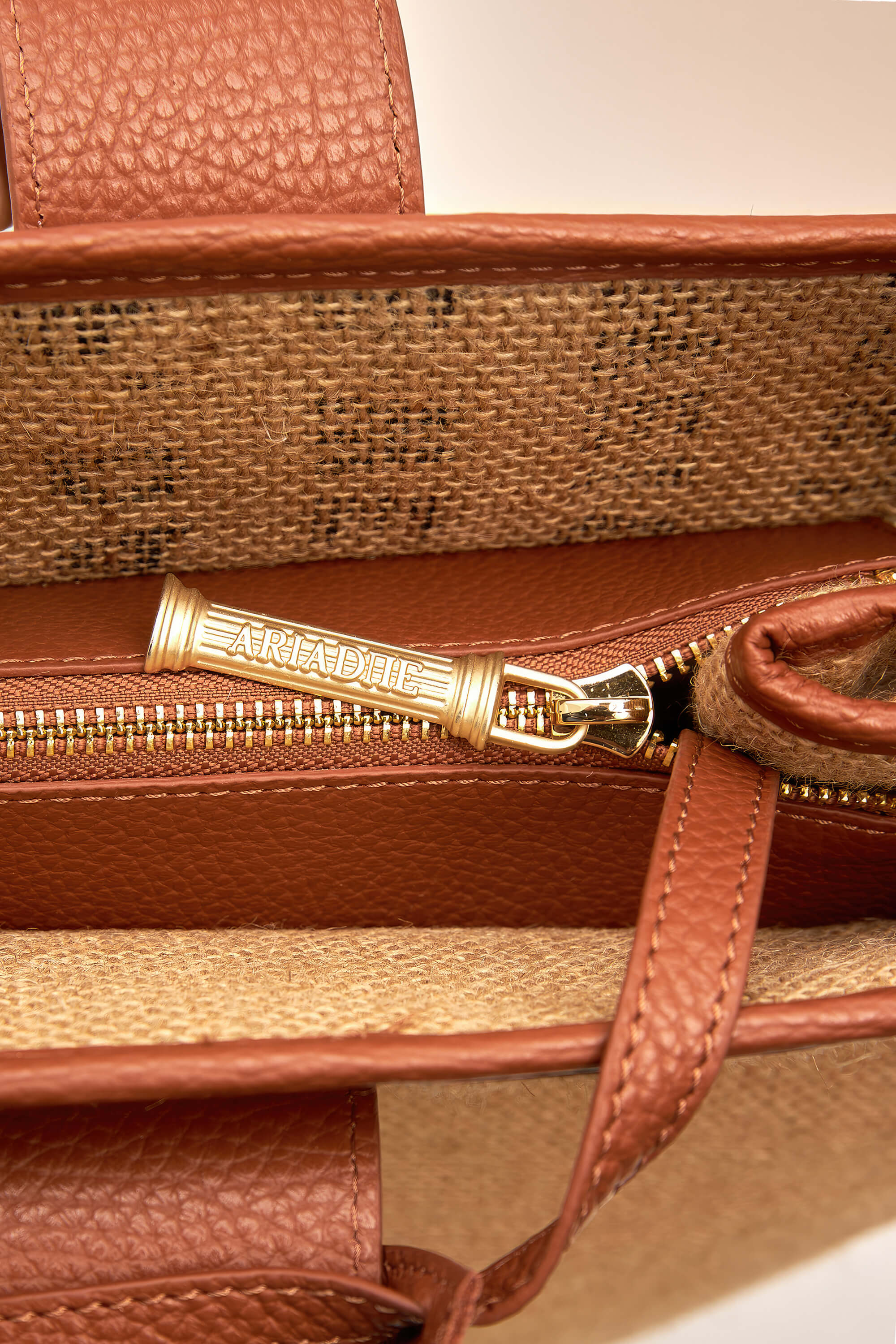 MINOS COGNAC - Image 8