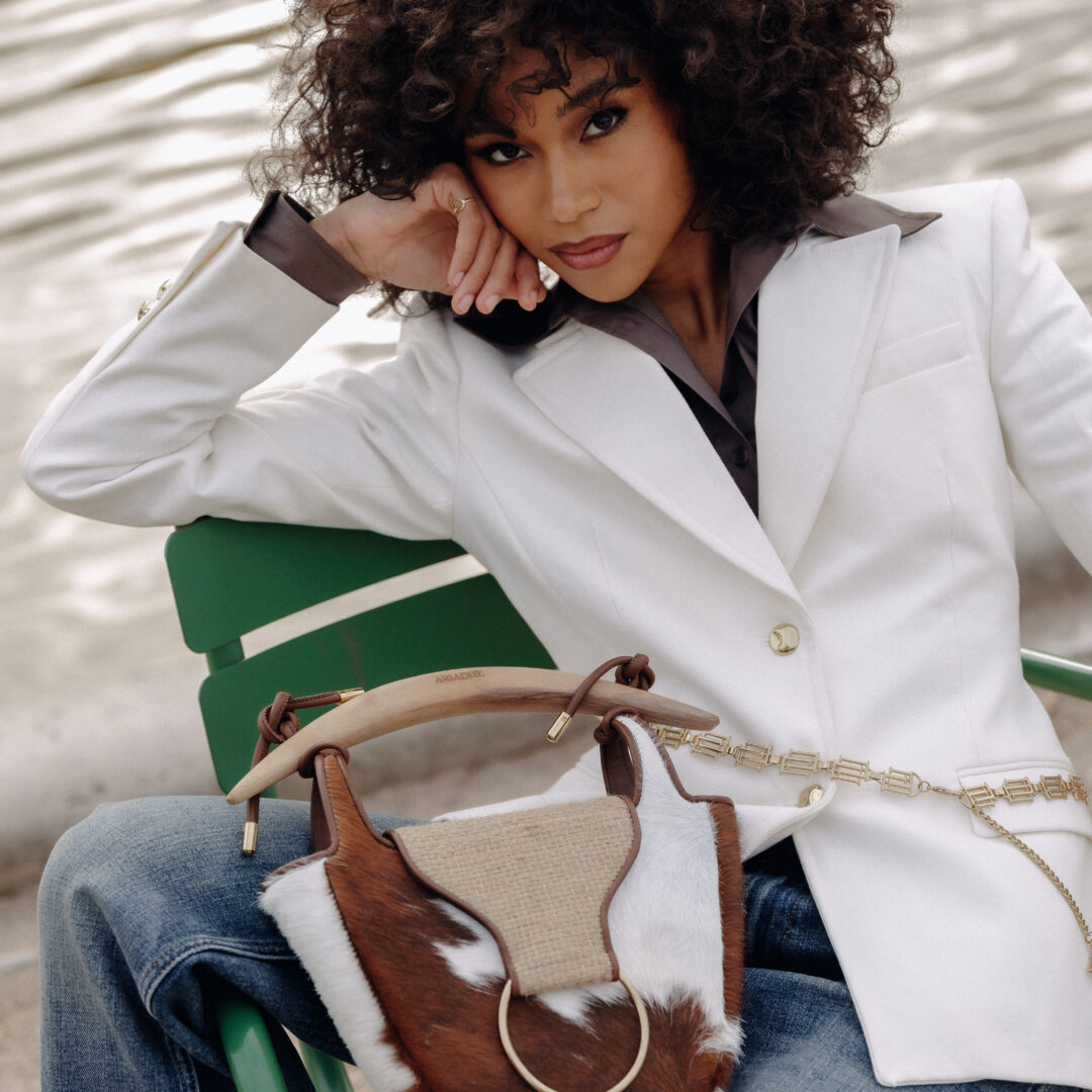 Alternative view of MINOTAUR CARAMEL CLOUD